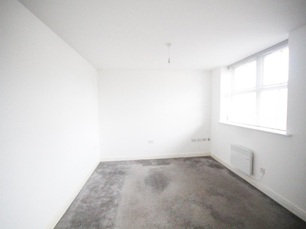 1 bedroom apartment To Let in Earby - IMG_7912.jpg